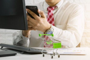 Read more about the article Os contras de vender no próprio site