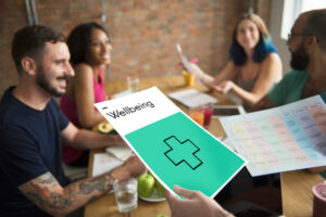 Read more about the article Explorando o Potencial do Marketing de Influência B2B no Setor de Planos de Saúde